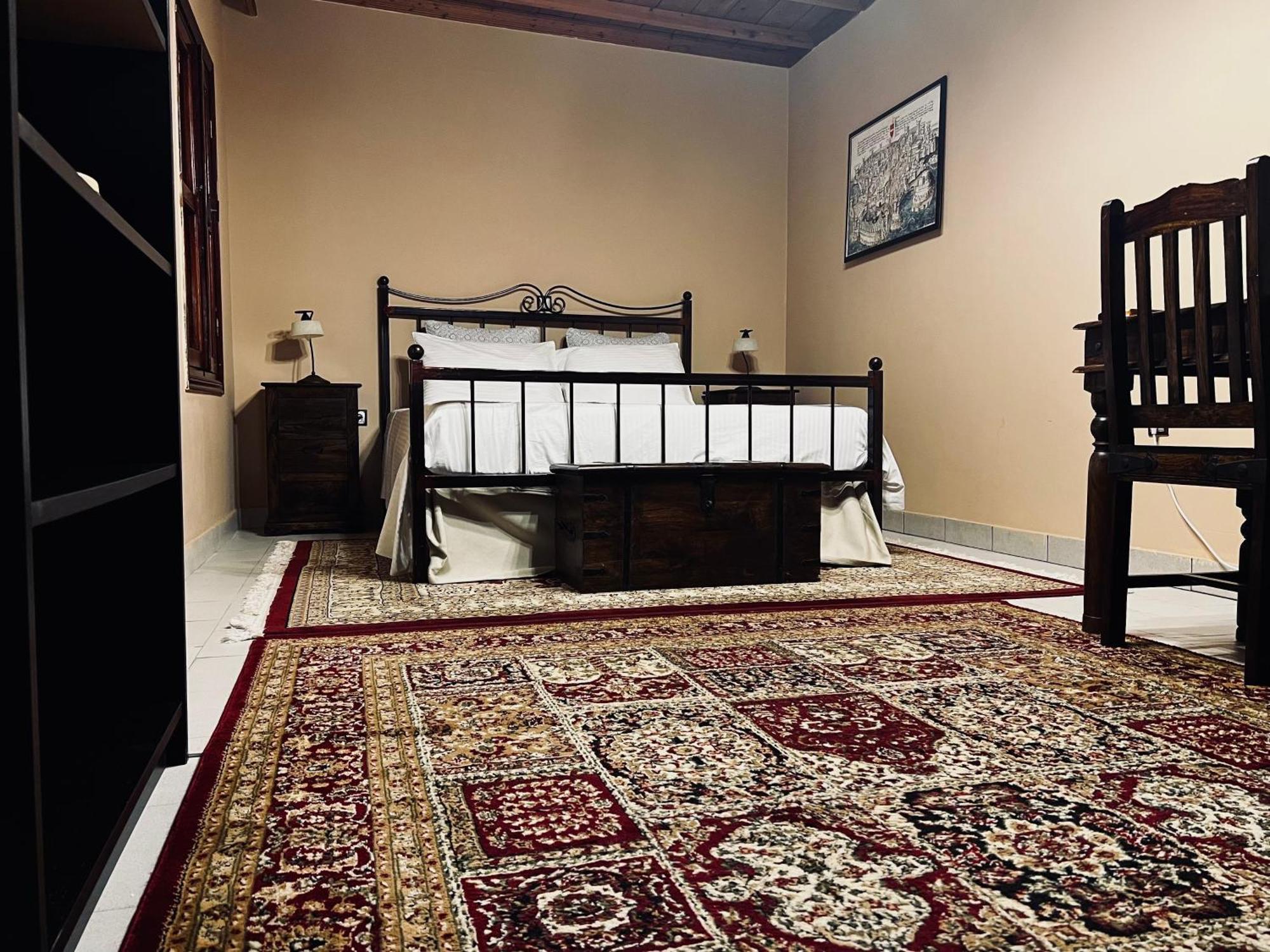 The Knight And The Pomegranate - Luxury Medieval Villa Rhodes City Bagian luar foto